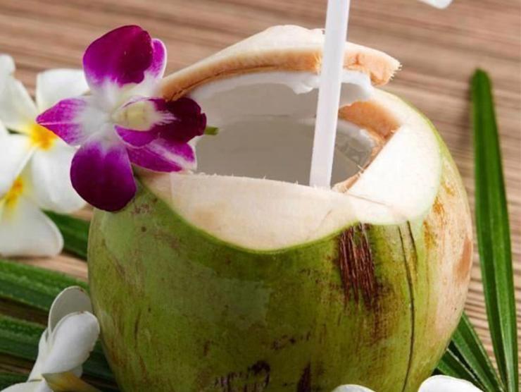 Fresh coconut (web photo) 