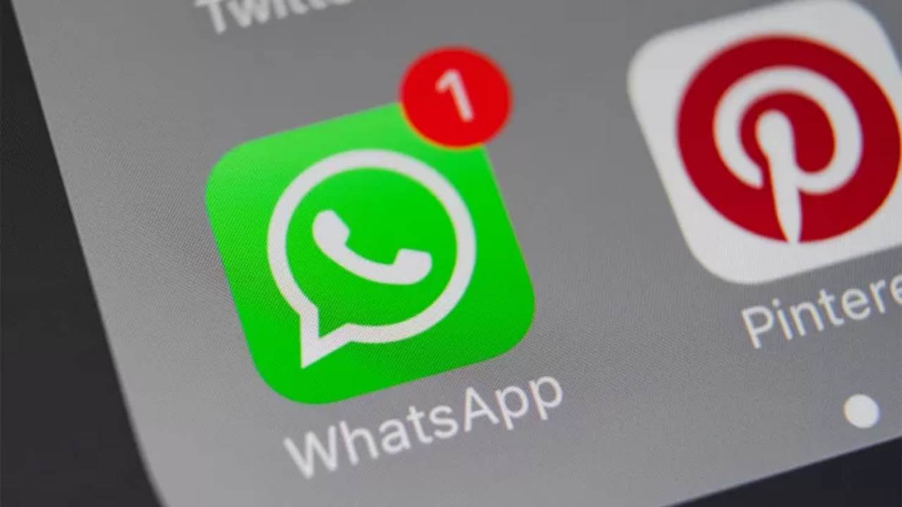Whatsapp, ecco come inviare un messaggio senza estrarre il cellulare dalla tasca (fonte web)
