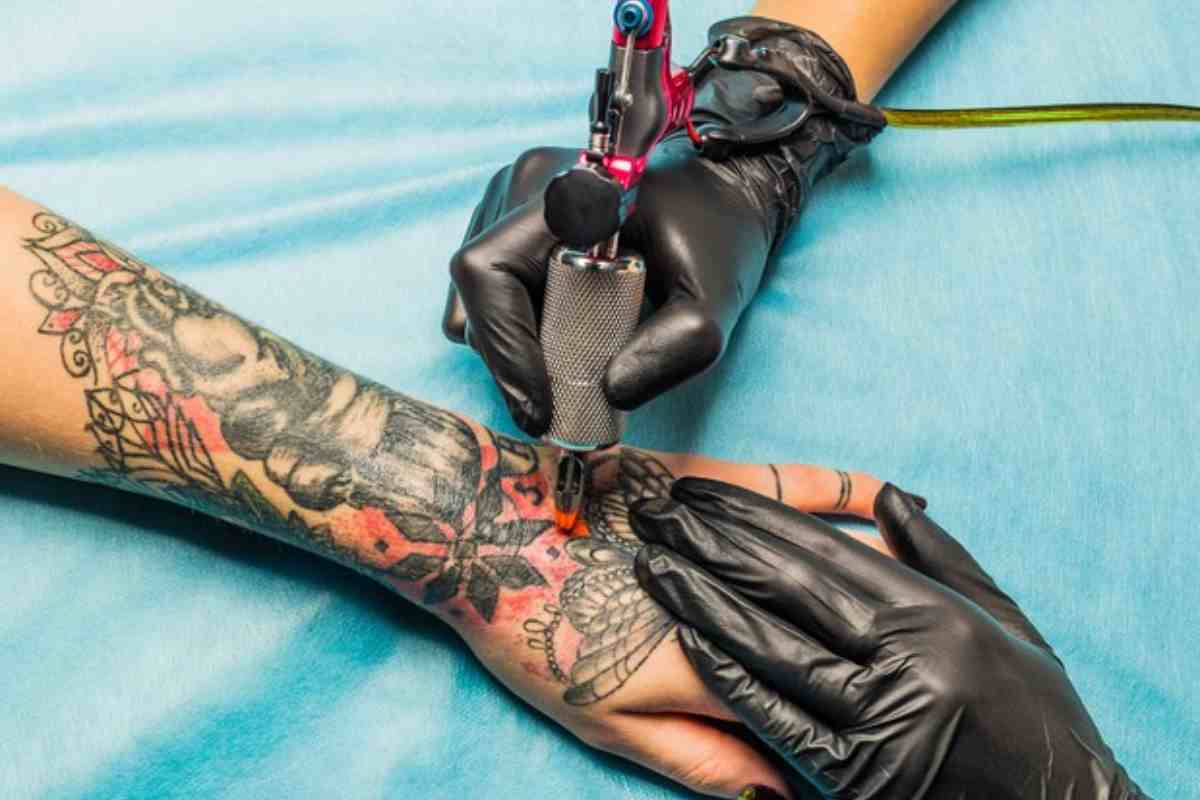 Tatuaggi le novità (Ansa) 2.1.2023 crmag 2