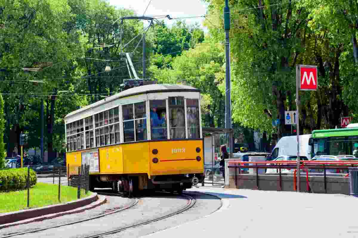 tram trasporti pubblici