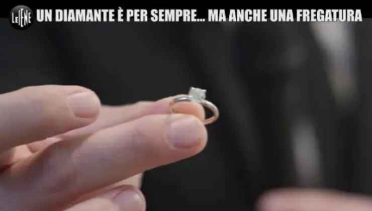 Anello fidanzamento Le Iene