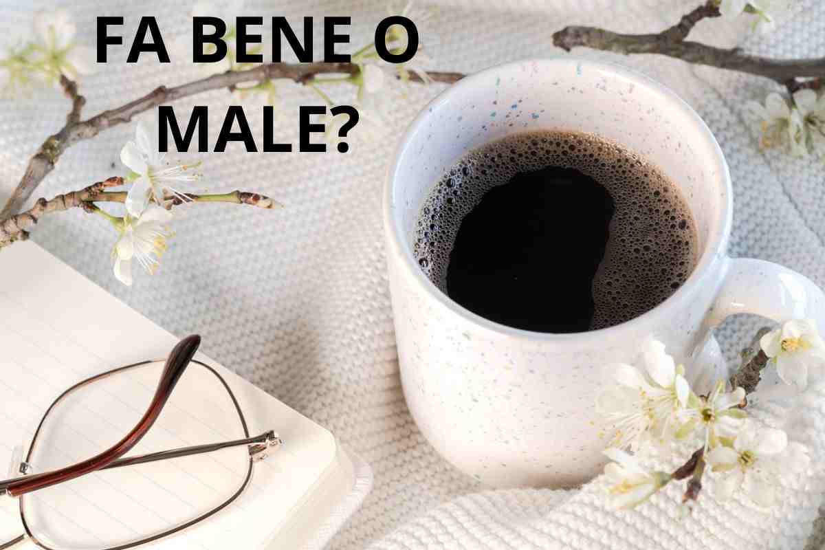 bere caffè