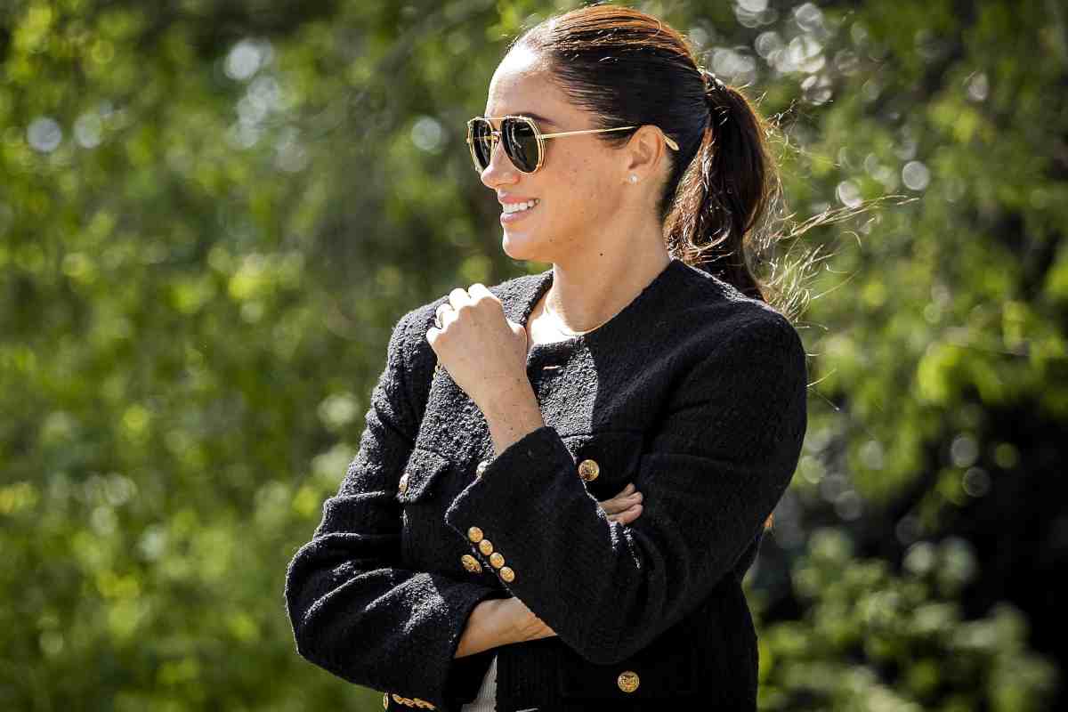 Meghan Markle, ritorno in Inghilterra col botto