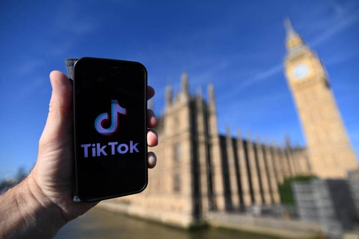 Tik Tok - CrMag.it / AnsaFoto 