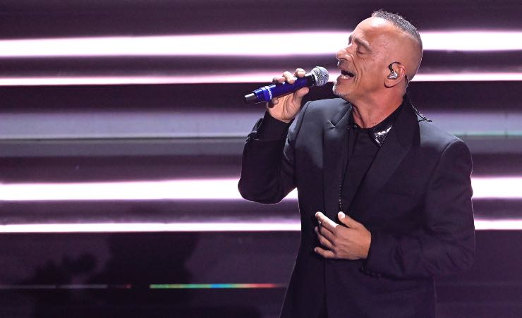 chi sale sul palco di Eros Ramazzotti