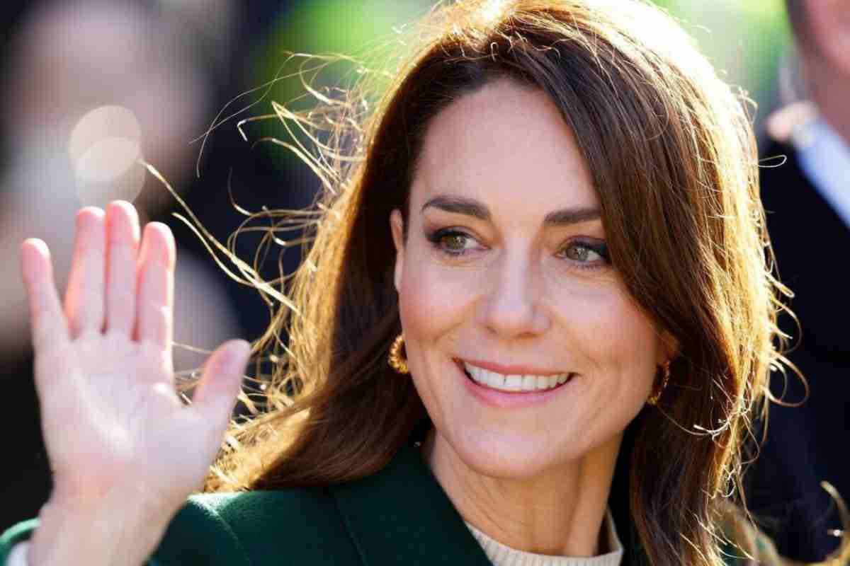 kate middleton occhiali