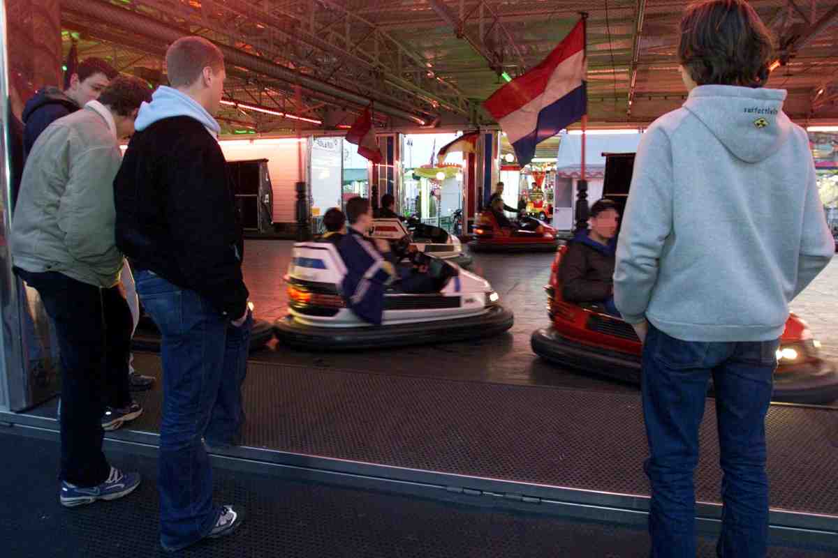 Daspo per la baby gang al luna park: aggredito un 13enne